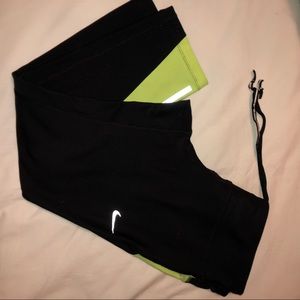 Cropped Nike Dri Fit leggings